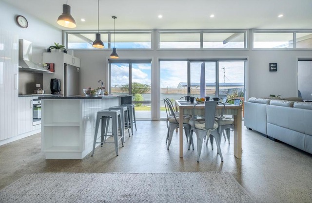 Amaroo 1 - Freycinet Holiday Houses