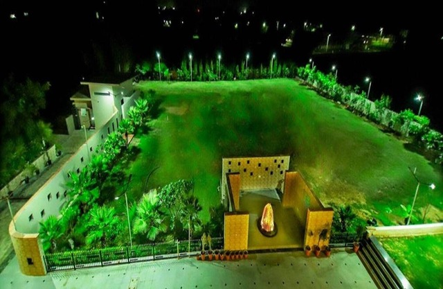 Amarvilas hotel and Resort