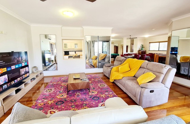 Amaryllis - A magnificent waterfront home