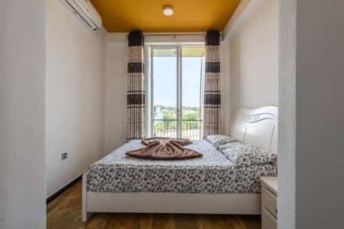 Amaze Residence luxury 2 bedroom apartment 3