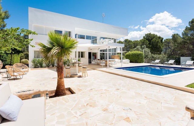 Amazing Ibiza Villa | Villa Griselda | 4 Bedrooms | Spacious Furnished Sun Terrace | Private Outdoor Pool | BBQ Facilities | Shaded Outdoor Dining Area | Private Garden | Cala Vadella