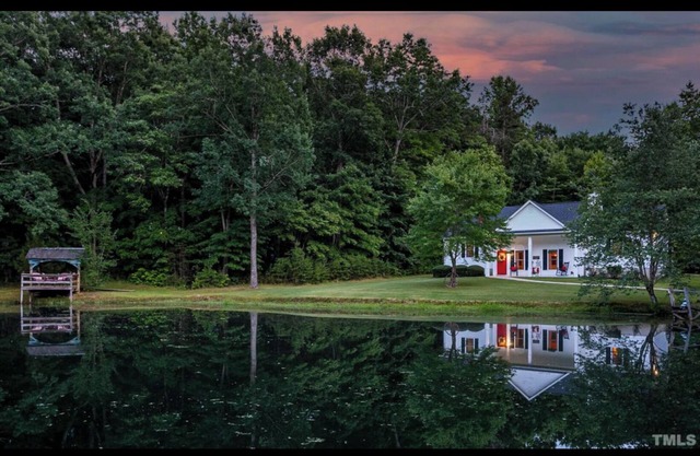 Amazing 2BR/2BA Farmhouse on 4 acres with a large pond. 4 beds total