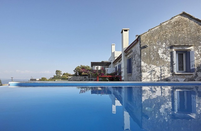 INCREÍBLE VILLA DE 3 HABITACIONES CON PISCINA PRIVADA Y VISTA AL MAR