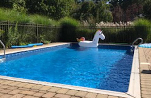 Increíble 4 BR Oasis Catskills con piscina - duerme 10-12!