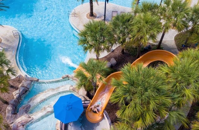 Amazing 6 Bedrooms/5 Bathrooms at Solterra Resort