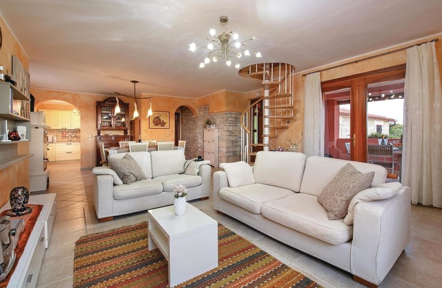 Increíble apartamento en Galizana con.