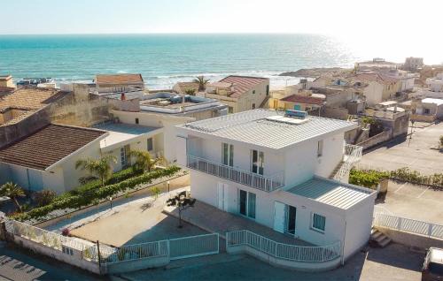 Amazing Apartment In Cava D'aliga