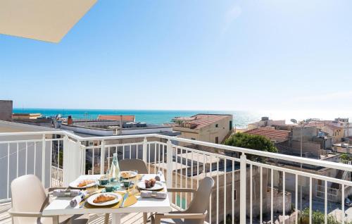 Amazing Apartment In Cava D'aliga