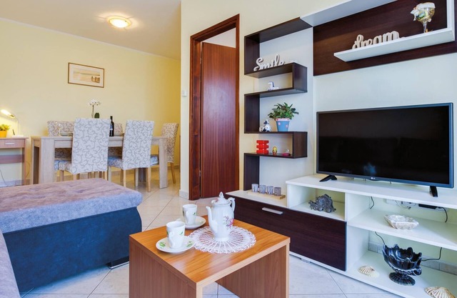 Increíble apartamento en Porec con.