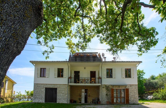 Increíble apartamento en Montefelcino