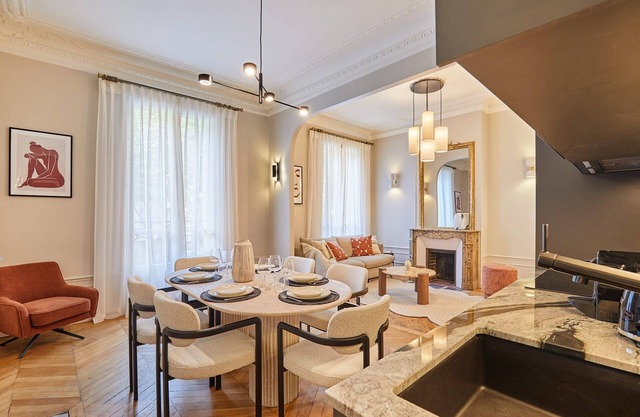 Amazing Apartment Saint Germain des Pres With A-C