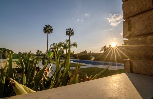 Amazing Apartment with pool view - Near Golf Course!