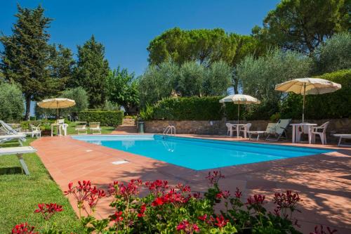 Amazing Chianti Site with Shared Pool