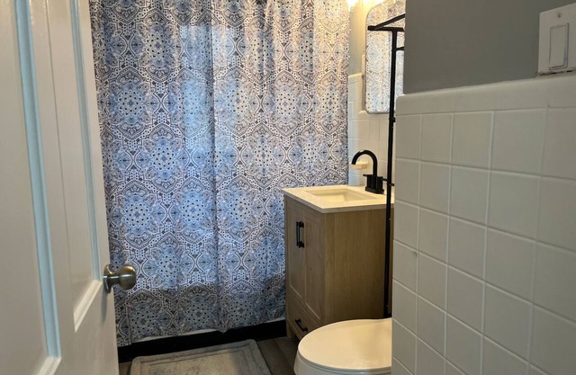 Amazing Downtown Location! Quiet & Spacious! #C