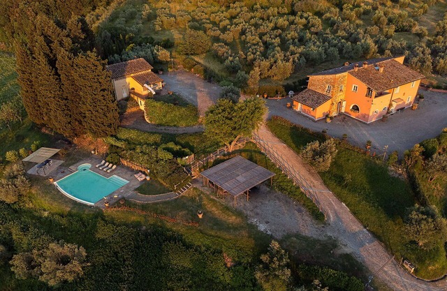 Villa en Sammontana con 8 habitaciones, capacidad 17
