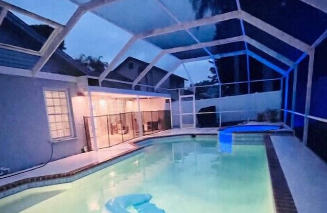 Amazing Heated Pool, Fireplace, Grill, Wi-fi, W/D