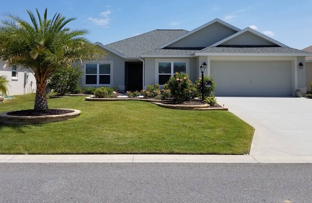 Increíble casa! Bellamente decorado 3 bdrm 2 ba casa en Pine Ridge. Wi-Fi gratis