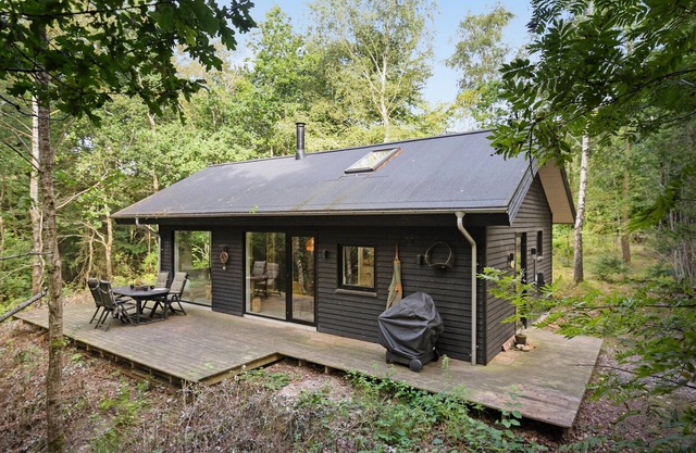 Amazing home in Aars with WiFi