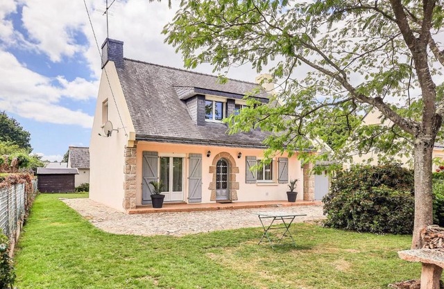 Amazing Home In Allaire With Wifi