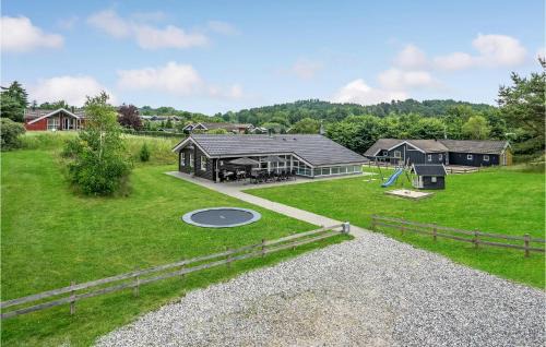 Amazing Home In Ebeltoft With Wifi