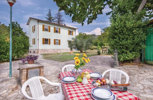 Amazing Home In Spoleto With Wifi