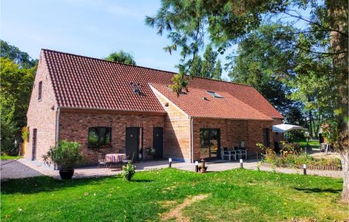 Amazing Home In Knesselare With Sauna