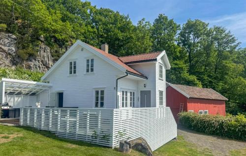 Amazing Home In Lyngdal With Wifi