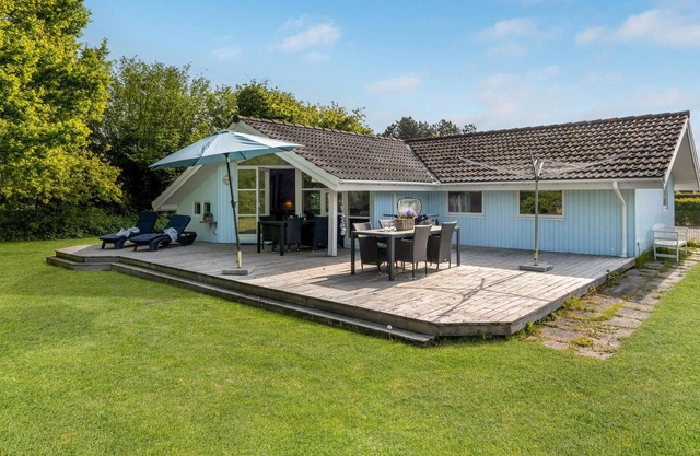 Bonita casa en Rudkøbing con cocina