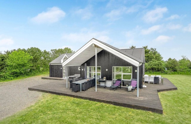 Acogedora casa en Thyholm con sauna