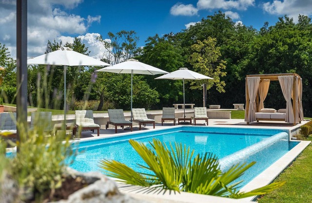 Villa Villag