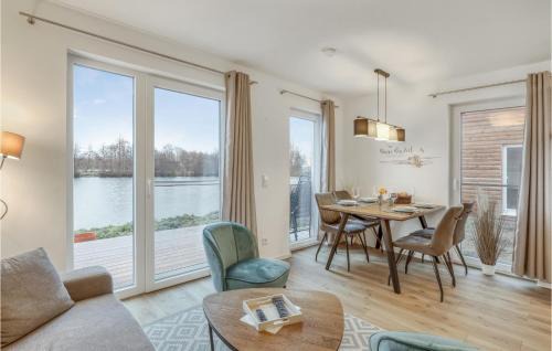 Amazing Home In Tossens With Wifi