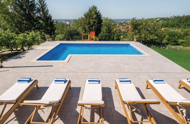 Amazing Home in Zagreb With Outdoor Swimming Pool, Wifi and Outdoor Swimming Pool