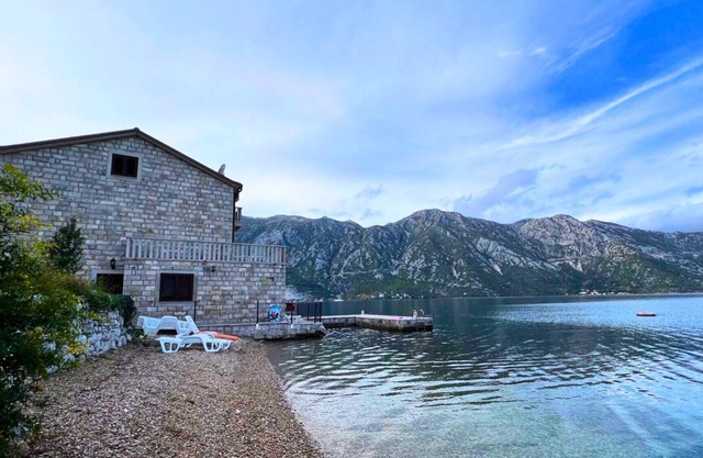 Amazing House Near Beach in Kotor