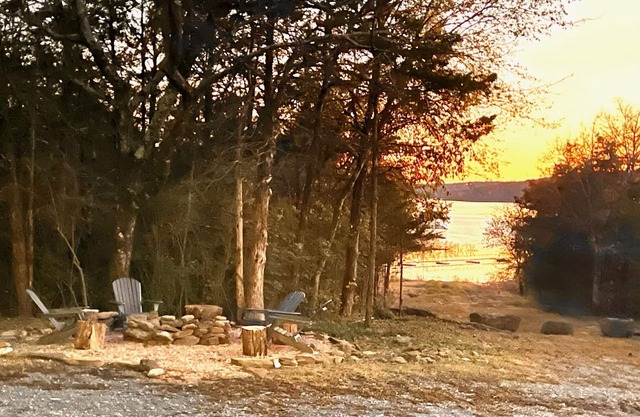Amazing Lake Front Property!!! 3 BR cabin on 30 serene acres on Lake Tenkiller