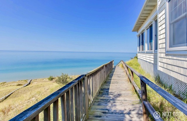 ¡Vistas que nunca olvidará! Bienvenido a BEACHIN VIEW VILLA !!