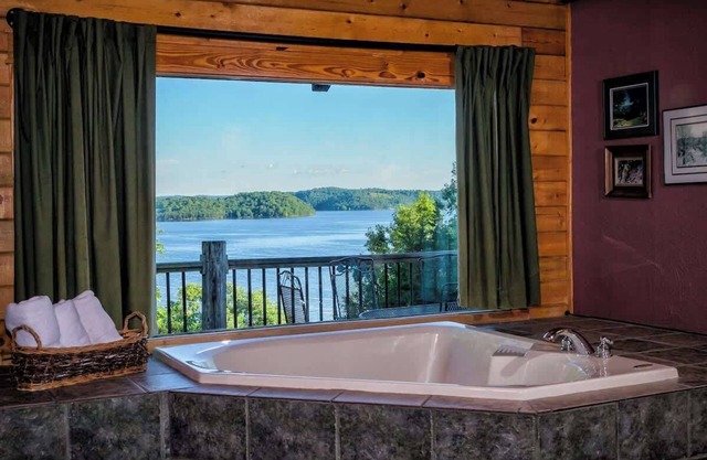 Lake View Cedar Bluff Cabin
