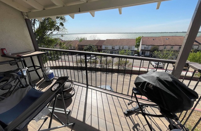 Amazing Lakeview in Resort Lifestyle Community