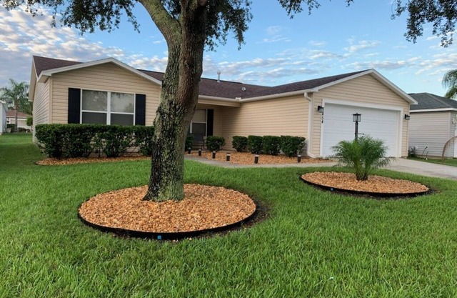 AMAZING LOCATION! 3 bdrm , WiFi, Cable, Gas Golf Cart