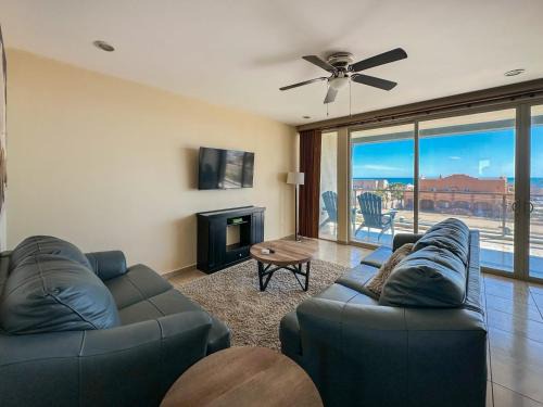 Amazing Location Close to it all Great Price