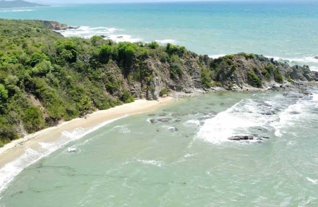 Villa Vilá hillside retreat surrounded by a Nature Reserve overlooking the ocean