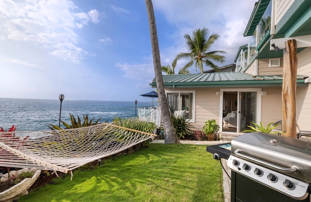 Amazing Oceanfront 4 Bedroom Home on Alii Drive!