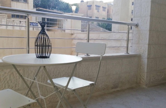 Amazing one Bedroom Apartment in Amman,elwebdah 1