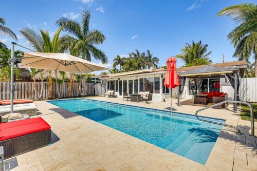 Amazing Pool Water Front House 3 King Beds