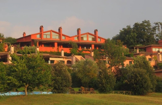 Increíble propiedad en una comunidad privada de golf, en el campo cerca de Roma