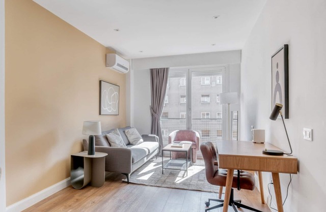 Amazing Retiro 1BR, in the best area of Madrid, by Blueground