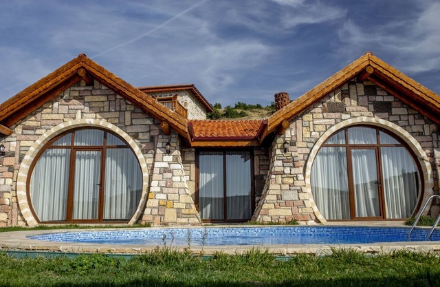 Amazing Stone House with Private Pool in Iznik