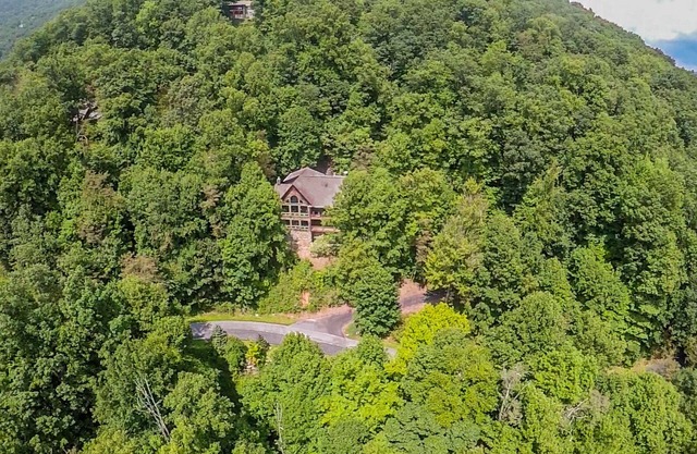 Amazing Views at Cozy Mountain Retreat
