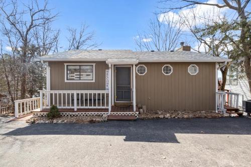 Amazing Views Close to the Strip - Private Dock!