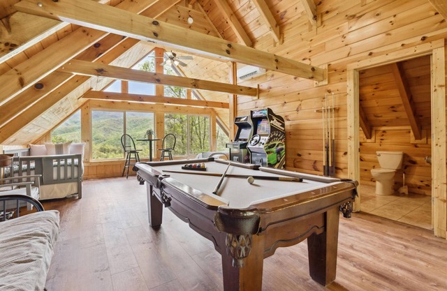Amazing Views Hot Tub Game Room Pool