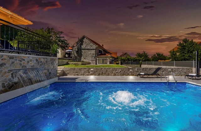 Amazing Villa Ivandvor, with a Pool